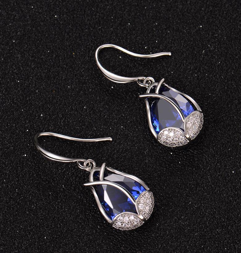“Rose Love” Sapphire Earrings