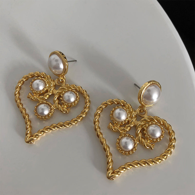 Vintage Twist Pearl Earrings