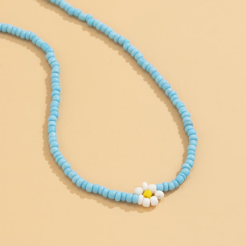 Candy Daisy Beaded Necklace-Blue