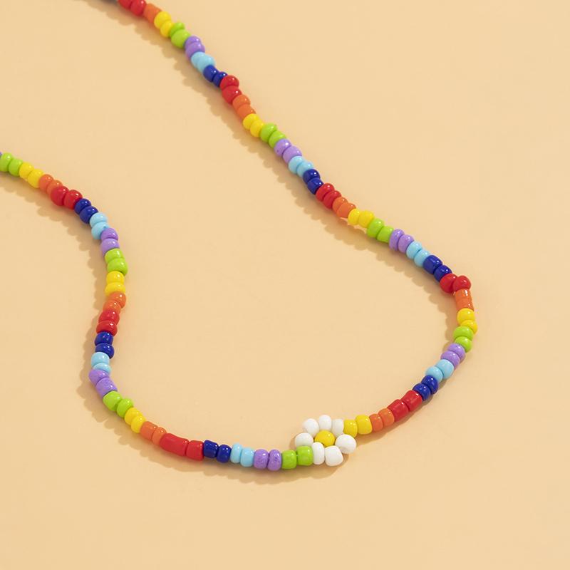 Candy Daisy Beaded Necklace-Chromatic